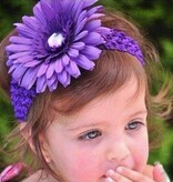 Baby haarbandje gehaakt met witte chrysant