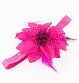 Baby haarbandje feestelijke bloem met veren (fuchsia)