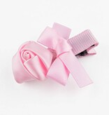 Baby haarspeldje met mini roosje en strik (lichtroze)