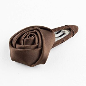 Baby haarspeldje met satijnen roosje (bruin)