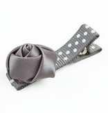 Baby haarspeldje met mini roosje (grijs)