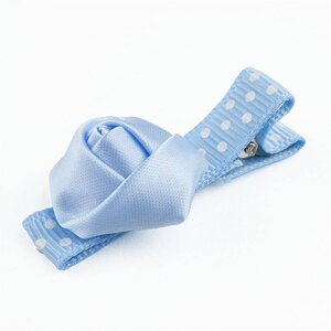 Baby haarspeldje met mini roosje (lichtblauw)