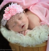 Baby haarbandje vier bloemen op kant (donkerzand)