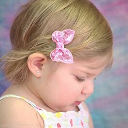 Haarspeldje met gltter vlinder (lichtroze)