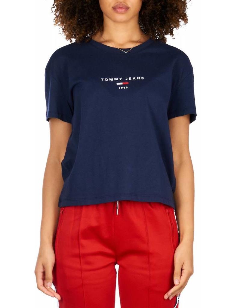 navy blue t shirt outfit women's