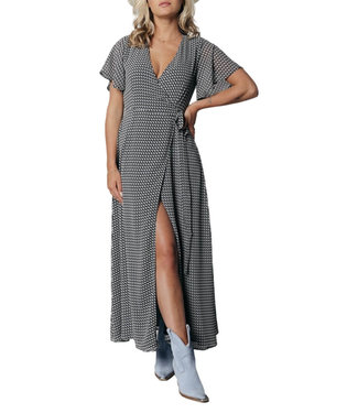 Colourful Rebel 9827 Ava Geometric Maxi Wrap Dress Black - OUTFITonline.nl