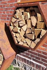 2021 Stojak na drewno z blachy Corten - Heksa 80