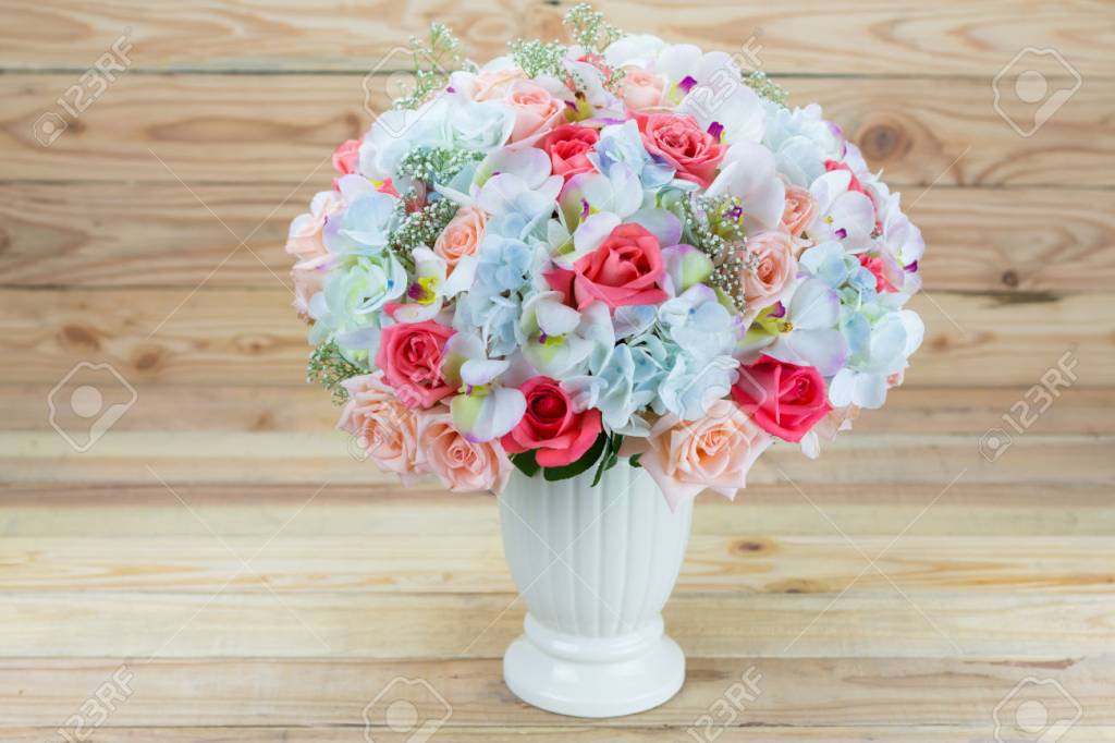 Woody Beautiful bouquet of flowers