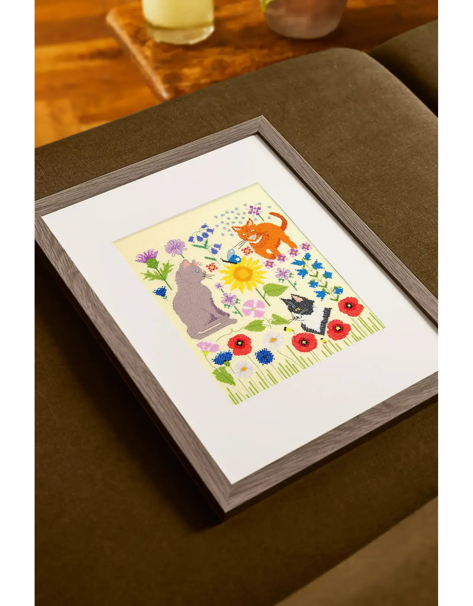 DMC Kruissteekkit - katten in het veld