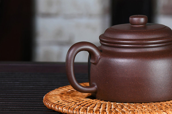 Yi Xing Gong Fu Teekanne  ”De Zhong“ 280ml Yi Xing Gong Fu Teekanne  ”De Zhong“ 280ml