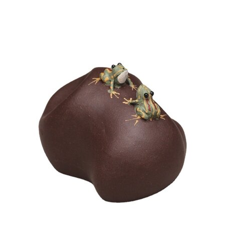 Sculpture en pierre, deux grenouilles TEA PET