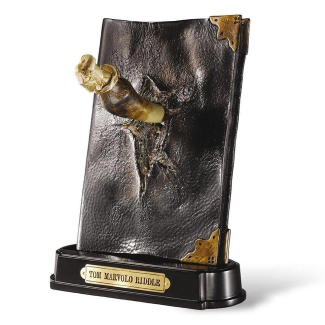 Harry Potter Replica 1/1 Basilisk Fang and Tom Riddle Diary