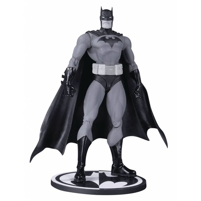 Batman Black & White Action Figure Hush Batman by Jim Lee 17 cm