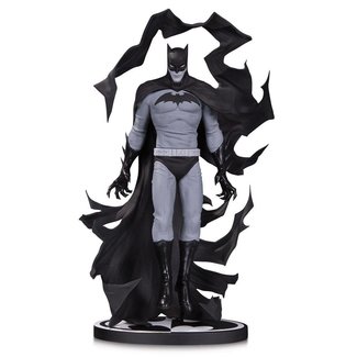 DC Collectibles Batman Black & White Statue Batman by Becky Cloonan 23 cm