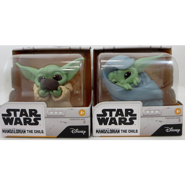 Star Wars Mandalorian Bounty Collection Figure 2-Pack The Child Sipping Soup & Blanket-Wrapped