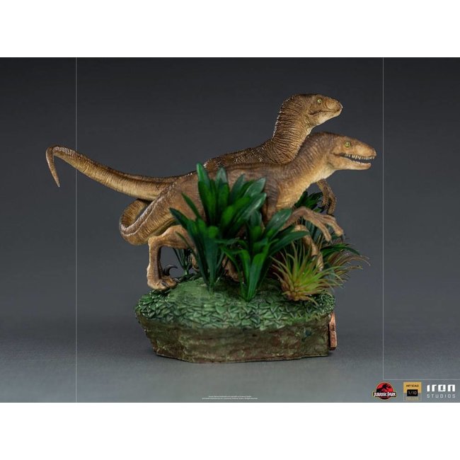 Jurassic Park Deluxe Art Scale Statue 1/10 Just The Two Raptors 20 cm