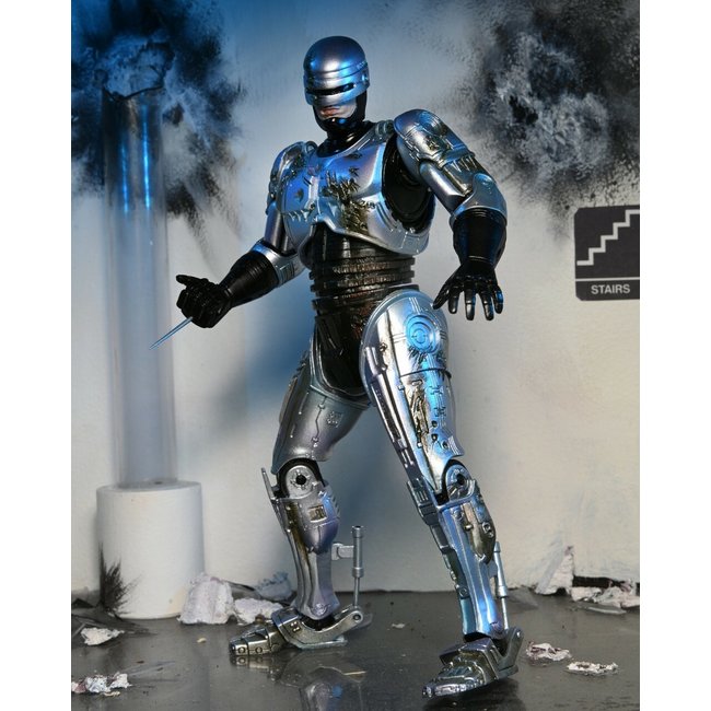 Robocop: Ultimate Battle Damaged Robocop mit Stuhl 7 Zoll Actionfigur
