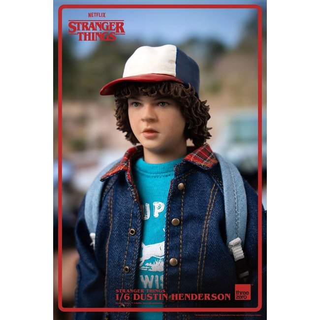 Stranger Things Action Figure 1/6 Dustin Henderson 23 cm