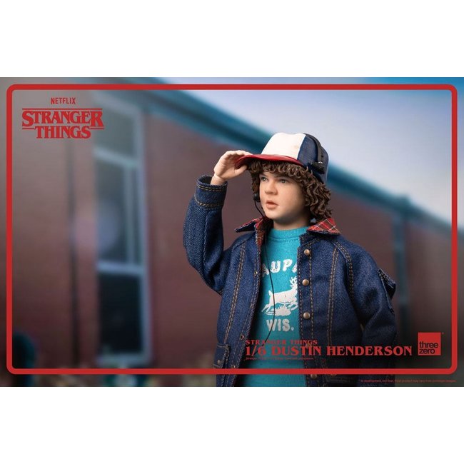 Stranger Things Action Figure 1/6 Dustin Henderson 23 cm