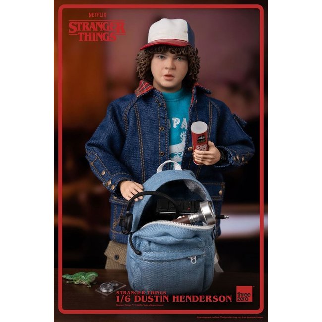 Stranger Things Action Figure 1/6 Dustin Henderson 23 cm