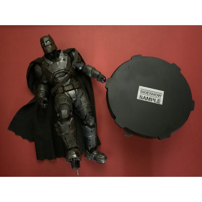 Batman v Superman Dawn of Justice Premium Format Figur 59 cm Armored Batman