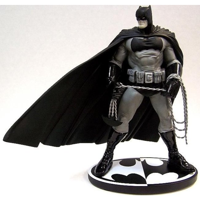 batman frank miller statue