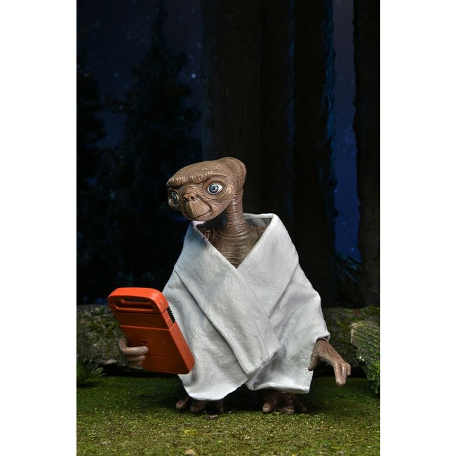 E.T. the Extra-Terrestrial: 40th Anniversary - Ultimate E.T. 7 inch Action Figure
