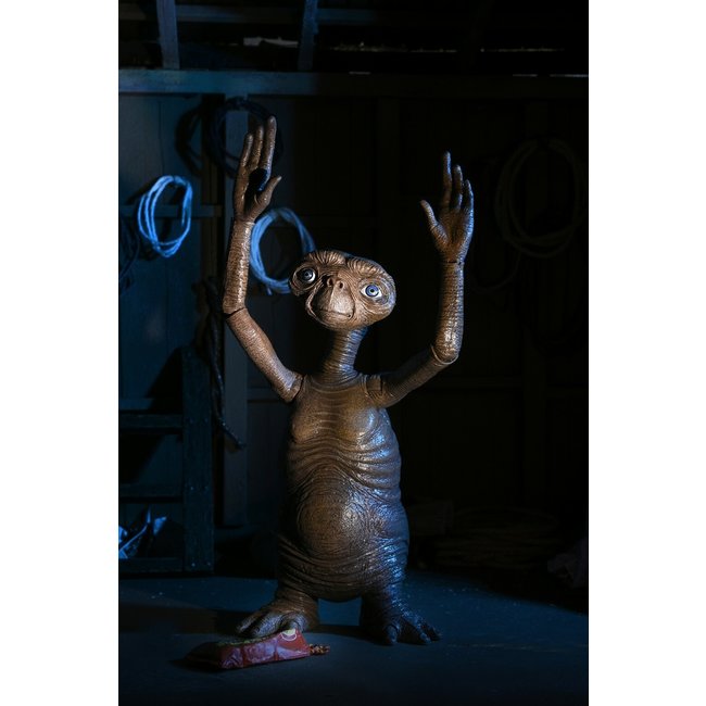 E.T. the Extra-Terrestrial: 40th Anniversary - Ultimate E.T. 7 inch Action Figure