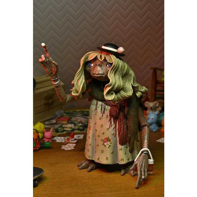 E.T. the Extra-Terrestrial: 40th Anniversary - Ultimate Dress-Up E.T. 7 inch Action Figure