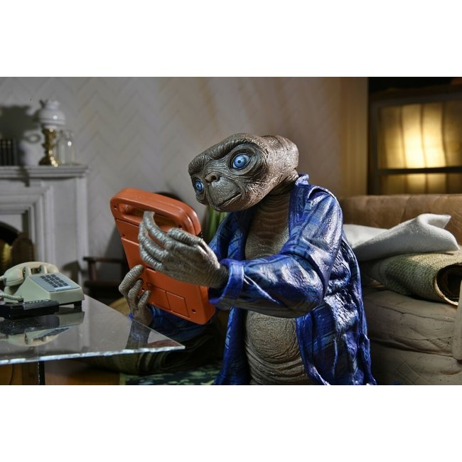 E.T. the Extra-Terrestrial: 40th Anniversary - Ultimate Telepathic E.T. 7 inch Action Figure