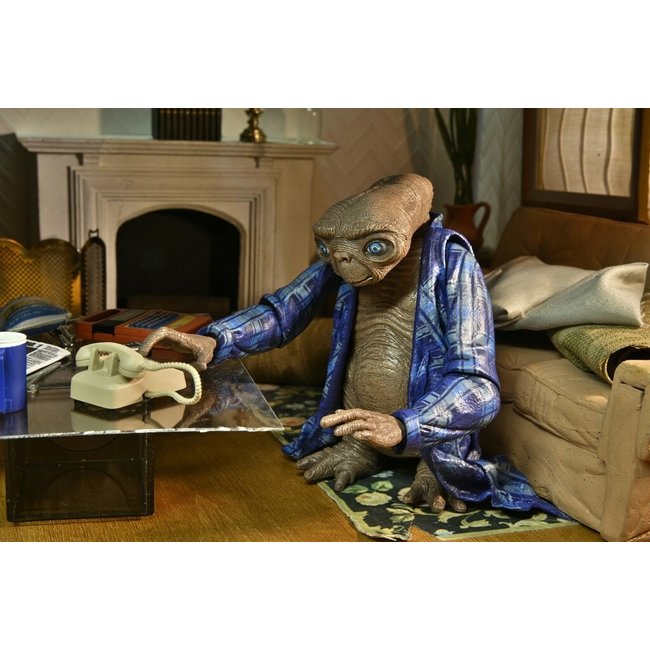 E.T. the Extra-Terrestrial: 40th Anniversary - Ultimate Telepathic E.T. 7 inch Action Figure