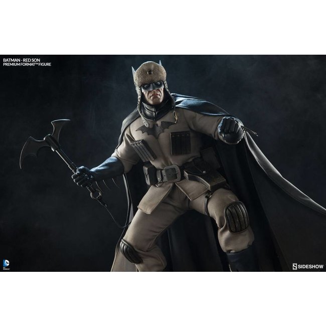 DC Comics Batman Premium Format Figure 57 cm Red Son