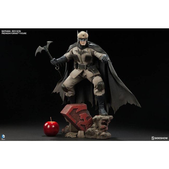 DC Comics Batman Premium Format Figure 57 cm Red Son