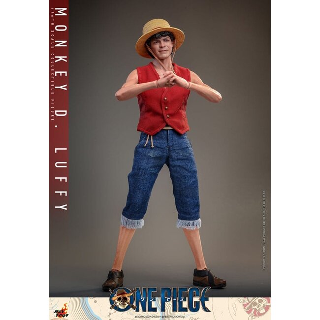 One Piece (Netflix) Action Figure 1/6 Monkey D. Luffy 31 cm