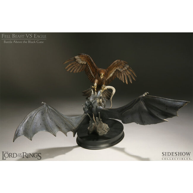 Lord of the Rings - Battle above the Black Gate: Fell Beast vs Eagle Diorama