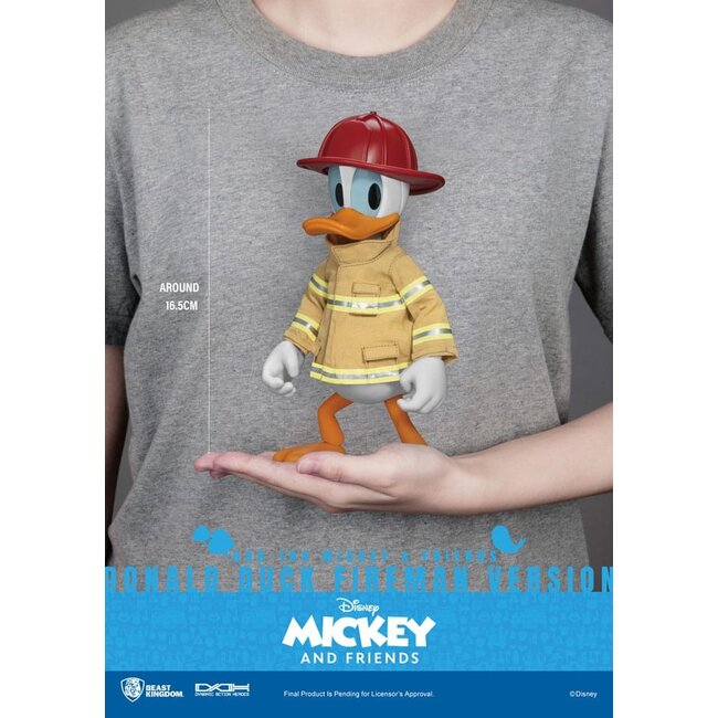 Mickey & Friends Dynamic 8ction Heroes Action Figure 1/9 Donald Duck Fireman Ver. 24 cm