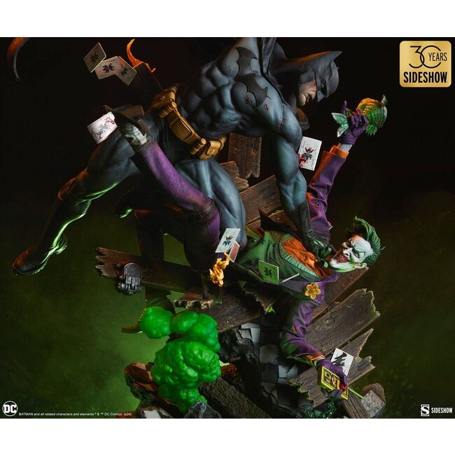 DC Comics Premium Format Statue Batman vs. The Joker: Eternal Enemies 81 cm