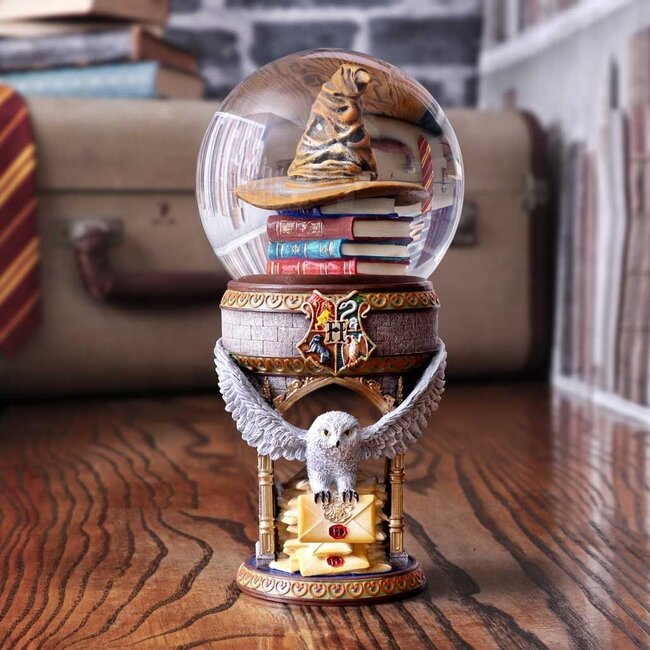 Harry Potter First Day at Hogwarts Snow Globe 19,5 cm