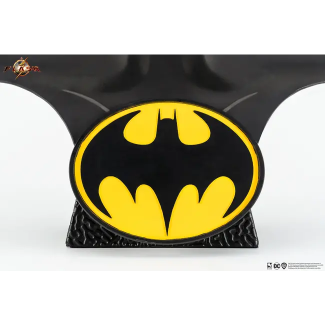 The Flash - Batman 1:1 Scale Cowl Replica