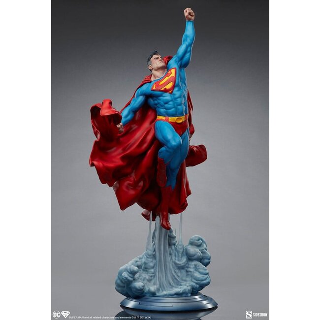 DC Comics Premium Format Statue Superman 84 cm