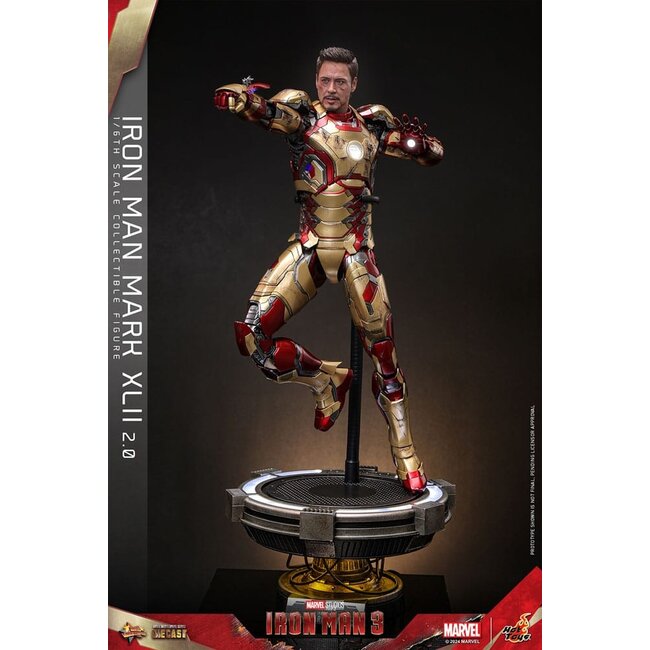 Iron Man 3 Movie Masterpiece Diecast Action Figure 1/6 Iron Man Mark XLII (2.0) 32 cm