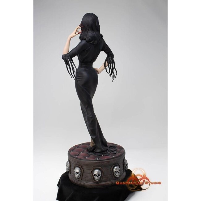 Vampira Statue 1/6 Queen of the Ghouls 43 cm