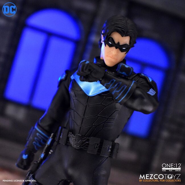DC Comics Actionfigur 1/12 Nightwing 17 cm