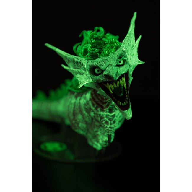 Dark Nights: Metal DC Multiverse Action Figure The Joker Dragon Glow in the Dark Edition (Gold Label) 25 cm