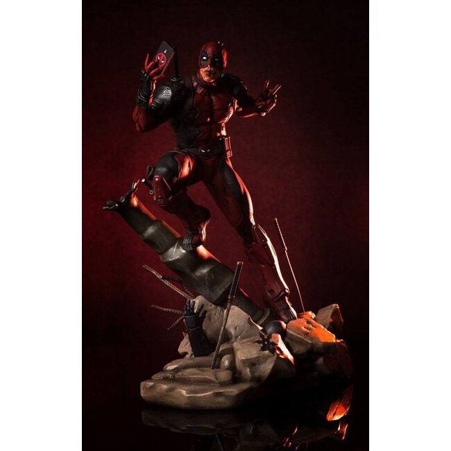 Marvel Comics PrototypeZ Statue 1/6 Deadpool by Erick Sosa 46 cm