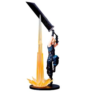 Square-Enix Final Fantasy VII Rebirth PVC Figur Cloud Strife 30 cm