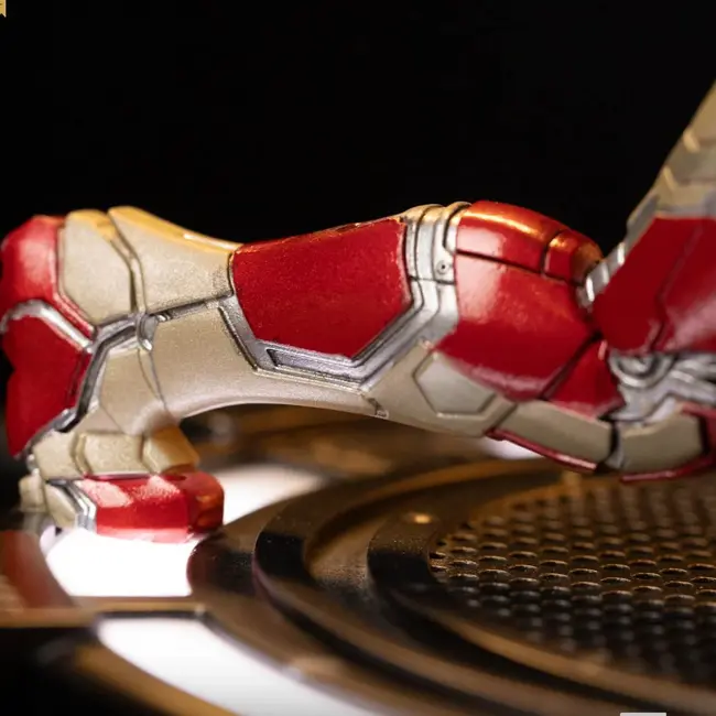 Iron Man MK42 Statue im Maßstab 1:10 - Exklusiv CCXP23