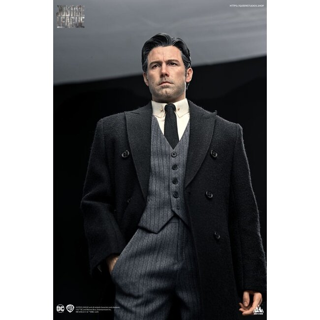 Justice League Statue 1/4 Bruce Wayne (Ben Affleck) 51 cm
