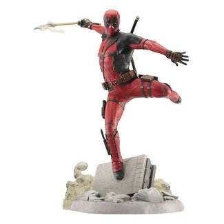 Diamond Select Deadpool & Wolverine Gallery PVC Statue Deadpool 25 cm
