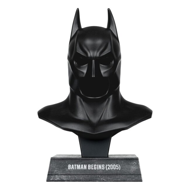 Batman Begins DC Direct Mini-Replika 1/3 Batman-Kappe 19 cm